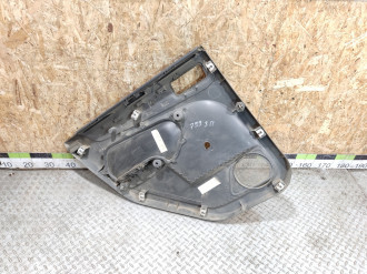 Обшивка двери задней правой Ford Focus 2005-2008