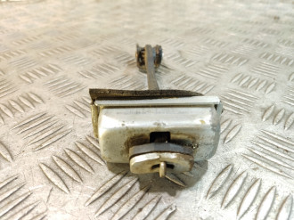 Ограничитель двери задний Ford Focus 2 2005-2008