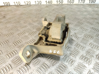 Опора двигателя правая Ford Focus 2005-2008