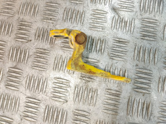 Петля двери передней правой верхняя Ford Focus 2005-2008