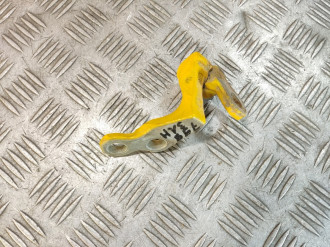 Петля двери задней левой нижняя Ford Focus 2005-2008