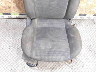 Сиденье переднее правое Ford Focus 1998-2005