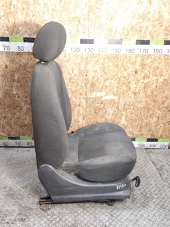 Сиденье переднее правое Ford Focus 1998-2005