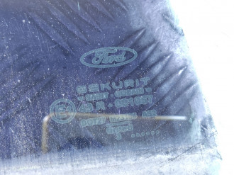 Стекло двери задней правой Ford Focus 1998-2005