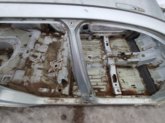 Порог со стойкой правой Ford Focus 1998-2005