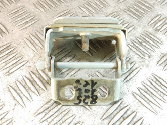 Петля багажника левая Ford Focus 1998-2005