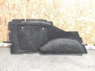 Обшивка багажника левая Ford Focus 1998-2005