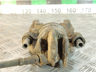 Суппорт передний правый Ford Focus 1998-2005