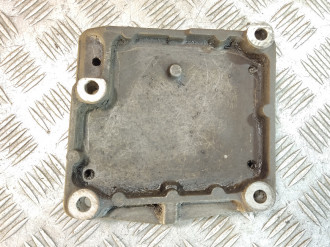 Кронштейн компрессора кондиционера Ford Focus 1998-2005