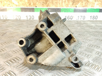 Кронштейн генератора Ford Focus 1998-2005