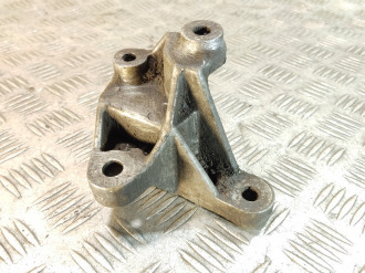 Кронштейн кпп Ford Focus 1998-2005