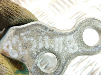 Петля двери передней правой верхняя Ford Focus 1 1998-2005