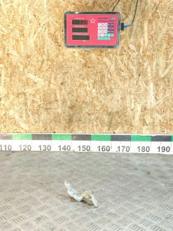 Петля двери передней правой верхняя Ford Focus 1 1998-2005