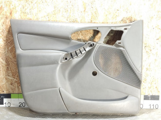 Обшивка двери передней левой Ford Focus 1998-2005