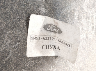 Обшивка двери передней левой Ford Focus 1998-2005