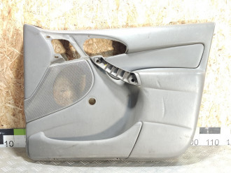 Обшивка двери передней правой Ford Focus 1998-2005
