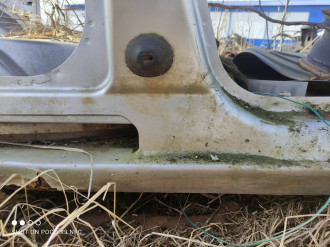 Порог со стойкой правой Ford Tourneo 2002-2013