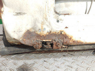 Дверь задняя левая Ford Transit 2000-2006