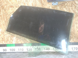 Стекло двери задней левой Ford Focus 3 2011-2019