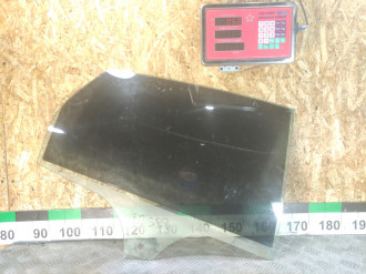 Стекло двери задней правой Ford Focus 3 2011-2019