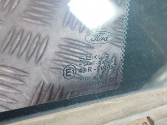 Стекло двери задней левой форточка Ford Mondeo 3 2000-2007