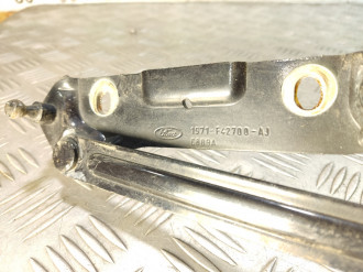 Петля крышки багажника правая Ford Mondeo 3 2000-2007