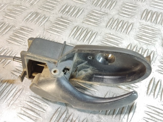 Ручка двери внутренняя задняя левая Ford Focus 1998-2005