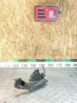 Замок двери передней правой Ford Focus 1998-2005