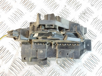 Замок двери задней левой Ford Focus 1998-2005