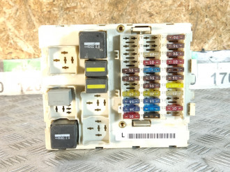 Блок предохранителей салонный Ford Focus 1998-2005