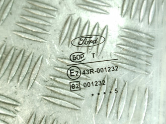 Стекло двери передней левой Ford Focus 1998-2005