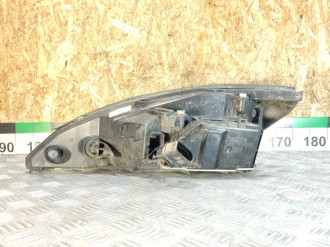 Фара правая Ford Focus 1998-2005