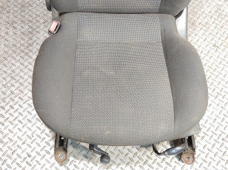 Сиденье переднее левое Ford Focus 1998-2005