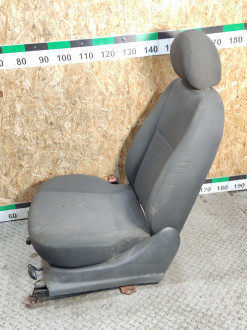 Сиденье переднее левое Ford Focus 1998-2005