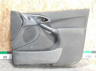 Обшивка двери передней правой Ford Focus 1998-2005