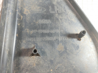 Накладка стекла двери задней левой Ford Focus 2 2005-2008