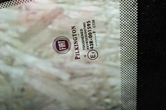 Стекло кузовное глухое заднее правое Fiat Punto grande 3 2005-2018