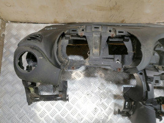 Торпедо Fiat Punto 2005-2018