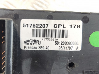 Блок предохранителей салонный Fiat Albea 2002-2012