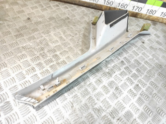 Обшивка стойки левая Fiat Punto grande 3 2005-2018