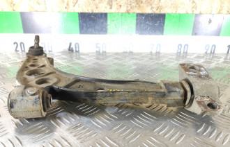 Рычаг передний правый нижний Fiat Punto 1 (176)  1993-1999