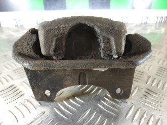 Суппорт передний левый Fiat Punto 1 (176)  1993-1999