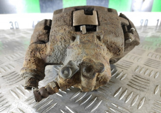 Суппорт передний левый Fiat Punto 1 (176)  1993-1999