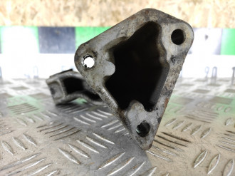 Кронштейн двигателя Fiat Punto 1 (176)  1993-1999
