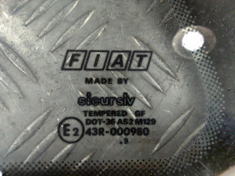 Стекло кузовное глухое заднее левое Fiat Punto 1993-1999