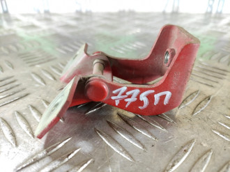 Петля крышки багажника правая Fiat Punto 1993-1999