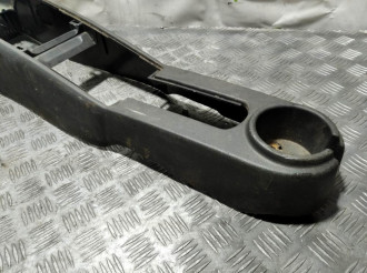 Консоль Kia Cerato 2004-2008