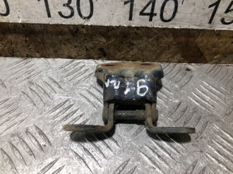 Петля двери передней левой верхняя Kia Clarus 1996 2001