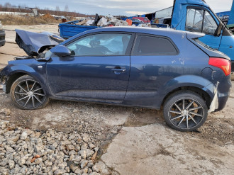 В разборе Kia Ceed 2007-2012