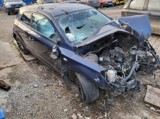 В разборе Kia Ceed 2007-2012
